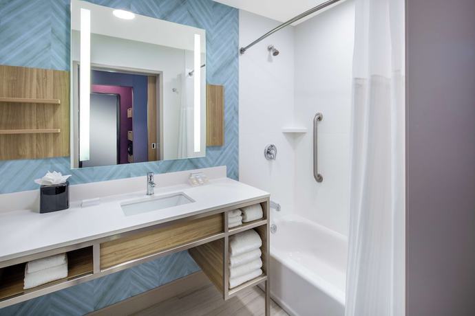 Imagen de la habitación del Hotel Hilton Garden Inn Surprise Phoenix. Foto 11