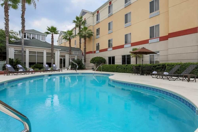 Imagen de la piscina del Hotel Hilton Garden Inn Tallahassee. Foto 15