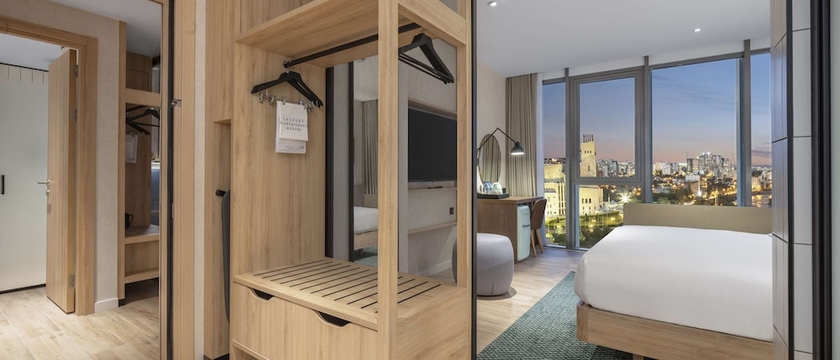 Imagen de la habitación del Hotel Hilton Garden Inn Tbilisi Riverview. Foto 9