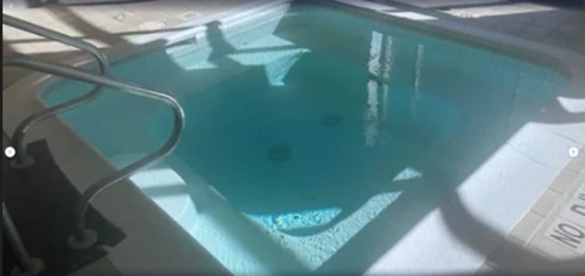 Imagen de la piscina del Hotel Hilton Garden Inn Tewksbury Andover. Foto 20