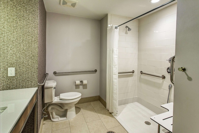 Imagen de la habitación del Hotel Hilton Garden Inn Topeka. Foto 7