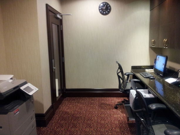 Imagen de los interiores del Hotel Hilton Garden Inn Toronto Airport. Foto 16