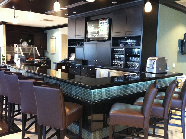 Imagen del bar/restaurante del Hotel Hilton Garden Inn Toronto Airport West/mississauga. Foto 2