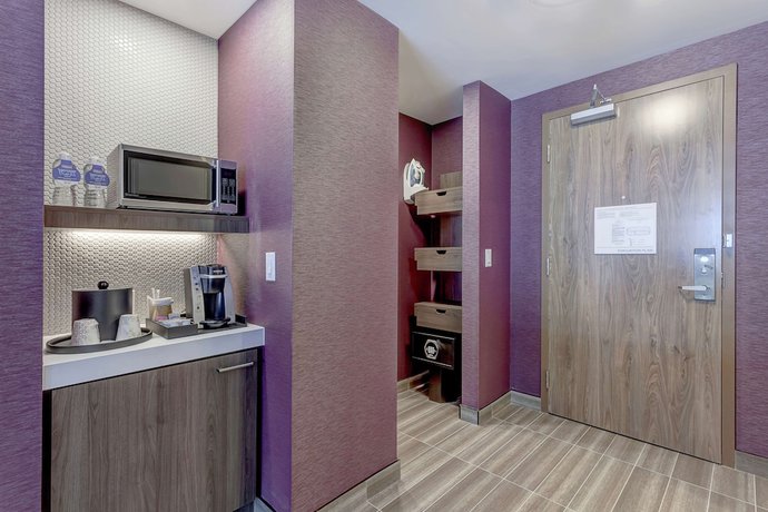 Imagen de la habitación del Hotel Hilton Garden Inn Toronto Brampton West. Foto 2