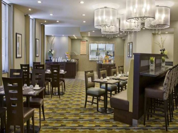 Imagen general del Hotel Hilton Garden Inn Toronto City Centre. Foto 4