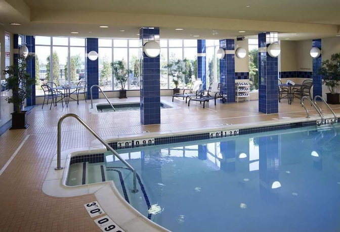 Imagen de la piscina del Hotel Hilton Garden Inn Toronto/ajax. Foto 13