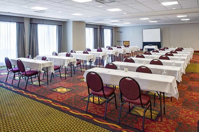 Imagen de los interiores del Hotel Hilton Garden Inn Toronto/oakville. Foto 14