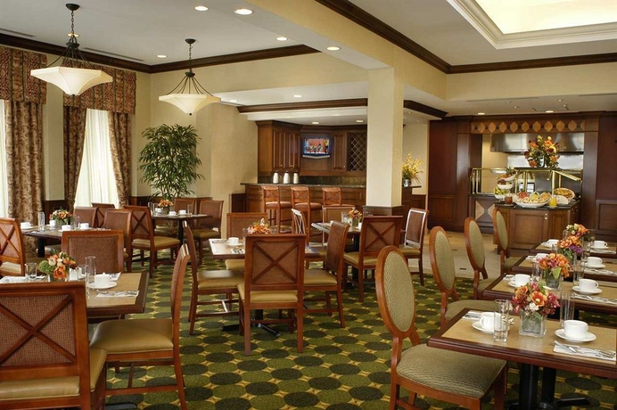 Imagen del bar/restaurante del Hotel Hilton Garden Inn Toronto-vaughan. Foto 2