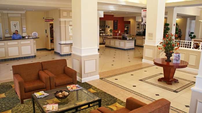 Imagen de los interiores del Hotel Hilton Garden Inn Tucson Airport. Foto 3