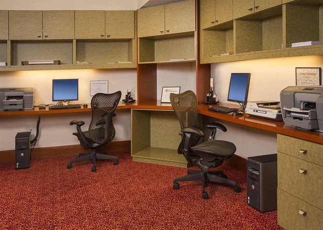 Imagen de los interiores del Hotel Hilton Garden Inn Tysons Corner. Foto 5