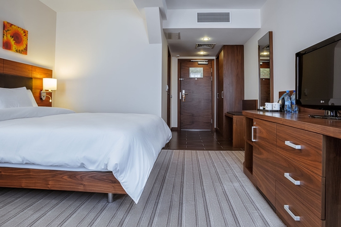 Imagen de la habitación del Hotel Hilton Garden Inn Ufa Riverside. Foto 5