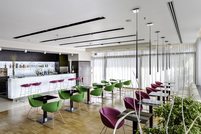 Imagen del bar/restaurante del Hotel Hilton Garden Inn Venice Mestre San Giuliano. Foto 3