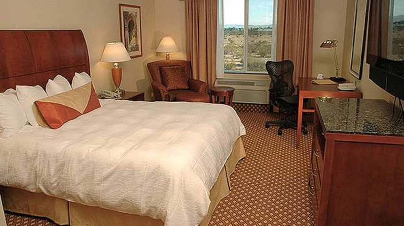 Imagen de la habitación del Hotel Hilton Garden Inn Victorville. Foto 2