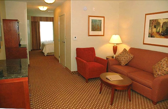 Imagen de la habitación del Hotel Hilton Garden Inn Victorville. Foto 7