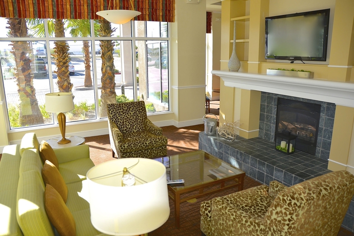 Imagen de los interiores del Hotel Hilton Garden Inn Victorville. Foto 10
