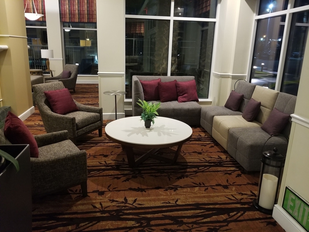 Imagen de los interiores del Hotel Hilton Garden Inn Victorville. Foto 11