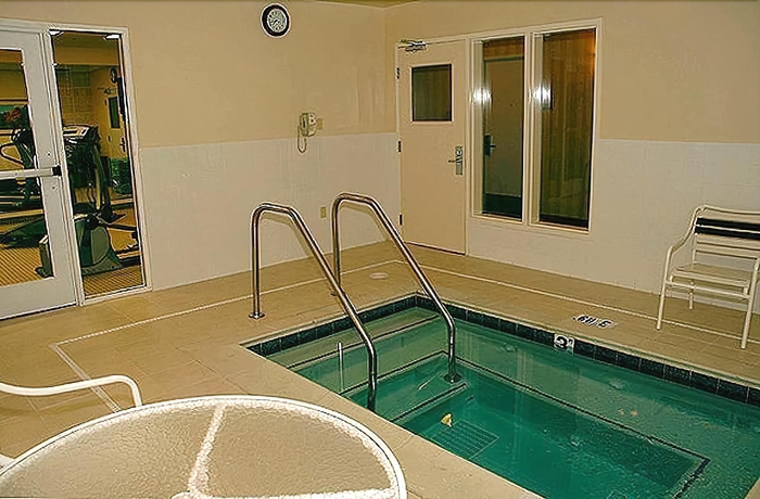 Imagen de la piscina del Hotel Hilton Garden Inn Victorville. Foto 17