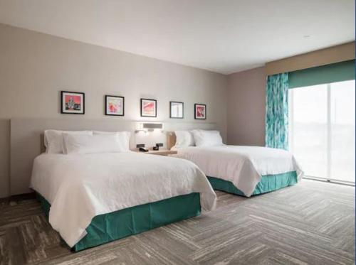 Imagen de la habitación del Hotel Hilton Garden Inn Visalia, Ca. Foto 9