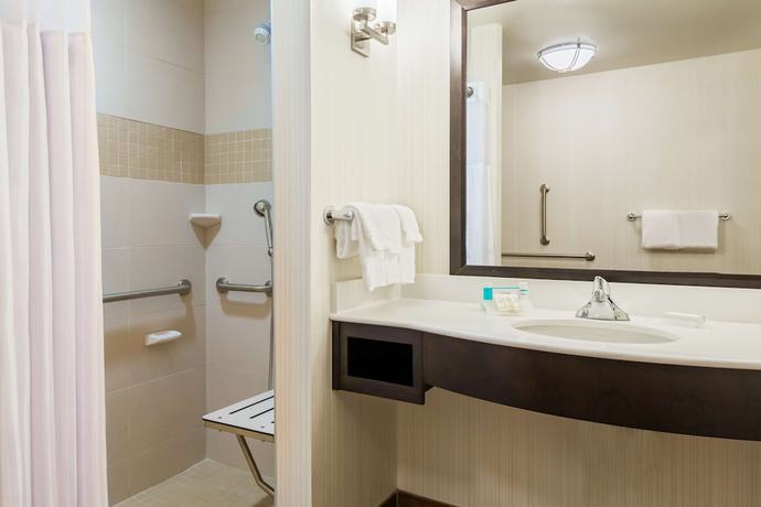 Imagen de la habitación del Hotel Hilton Garden Inn Wayne. Foto 2