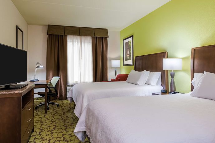 Imagen de la habitación del Hotel Hilton Garden Inn Wayne. Foto 3