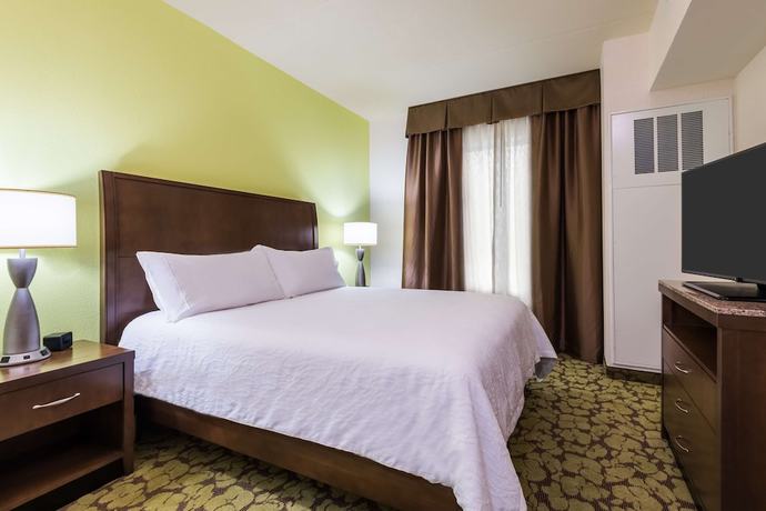 Imagen de la habitación del Hotel Hilton Garden Inn Wayne. Foto 9