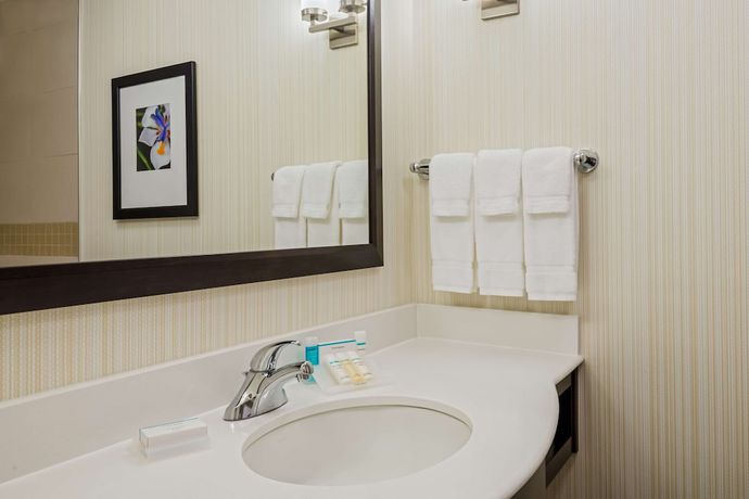 Imagen de la habitación del Hotel Hilton Garden Inn Wayne. Foto 12