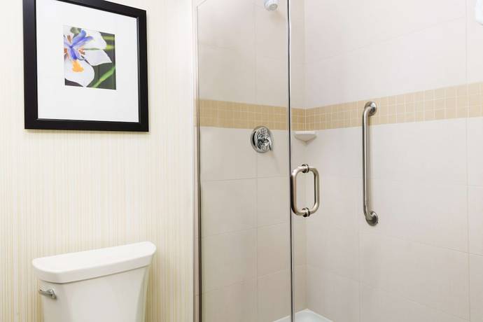 Imagen de la habitación del Hotel Hilton Garden Inn Wayne. Foto 14