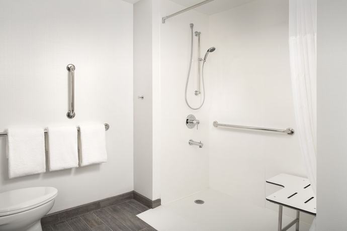 Imagen de la habitación del Hotel Hilton Garden Inn Westchester Dobbs Ferry, NY. Foto 11