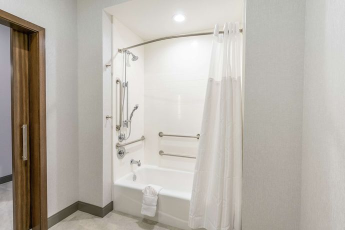 Imagen de la habitación del Hotel Hilton Garden Inn Wichita Downtown. Foto 14