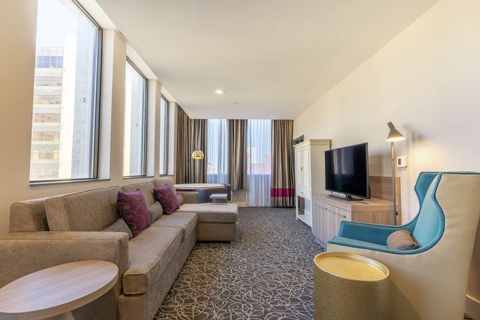 Imagen de la habitación del Hotel Hilton Garden Inn Wichita Downtown. Foto 18