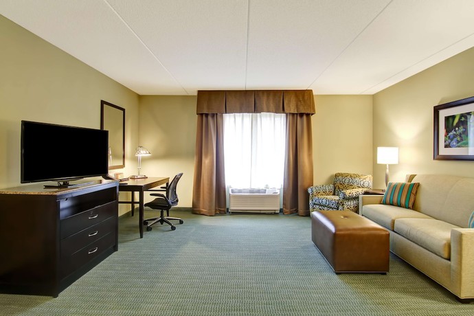 Imagen de la habitación del Hotel Hilton Garden Inn Woodbridge. Foto 5