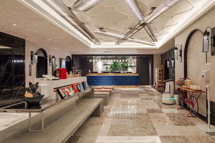 Imagen de los interiores del Hotel Hilton Garden Inn Xiamen Bailuzhou Park. Foto 16