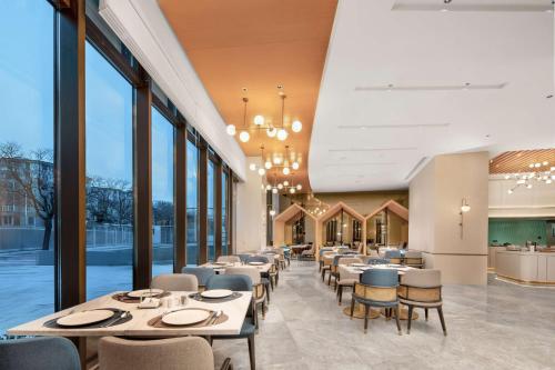 Imagen general del Hotel Hilton Garden Inn Xuzhou Pengcheng Square. Foto 12