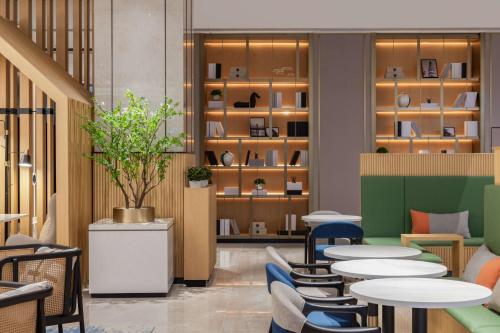 Imagen general del Hotel Hilton Garden Inn Zhoukou Huaiyang. Foto 10