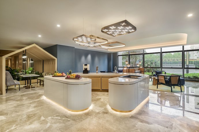 Imagen de los interiores del Hotel Hilton Garden Inn Zhuhai Jinan University. Foto 18