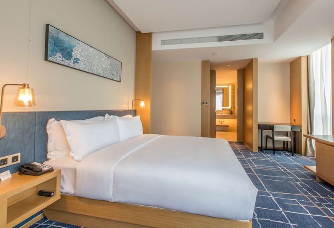 Imagen de la habitación del Hotel Hilton Garden Inn Zibo Zhangdian. Foto 11