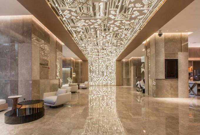 Imagen de los interiores del Hotel Hilton Garden Inn Zibo Zhangdian. Foto 18