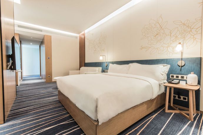 Imagen de la habitación del Hotel Hilton Garden Inn Zibo Zhangdian. Foto 12