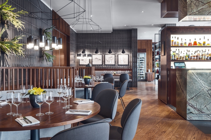Imagen del bar/restaurante del Hotel Hilton Gdansk. Foto 5