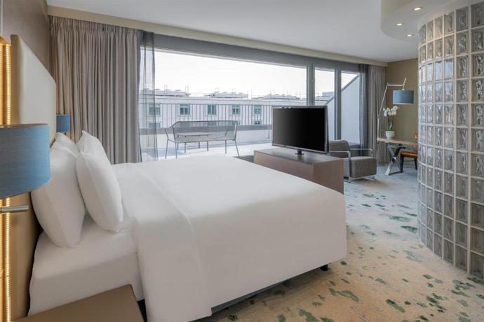 Imagen de la habitación del Hotel Hilton Geneva and Conference Centre. Foto 3