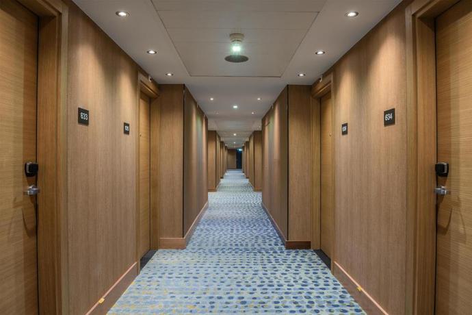 Imagen de los interiores del Hotel Hilton Geneva and Conference Centre. Foto 14
