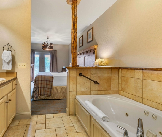 Imagen de la habitación del Hotel Hilton Grand Vac Club Wilderness Club at Big Cedar Ridgedale. Foto 4