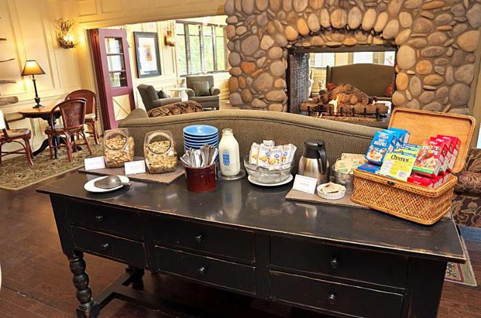 Imagen de los interiores del Hotel Hilton Grand Vacations Club Blue Mountain Canada. Foto 18