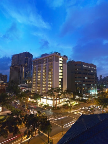 Imagen de los exteriores del Hotel Hilton Grand Vacations Club Hokulani Waikiki Honolulu. Foto 9
