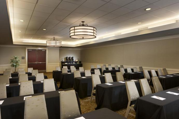 Imagen general del Hotel Hilton Grand Vacations Club Las Palmeras Orlando. Foto 2