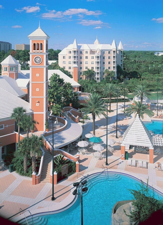 Imagen de los exteriores del Hotel Hilton Grand Vacations Club Seaworld® Orlando. Foto 10