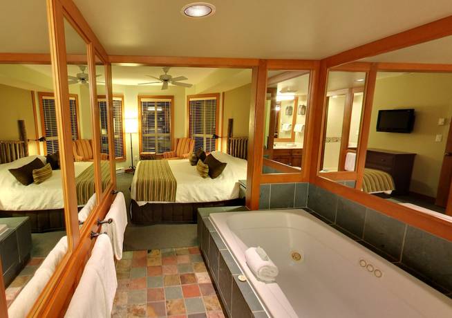 Imagen de la habitación del Hotel Hilton Grand Vacations Club Whistler. Foto 7
