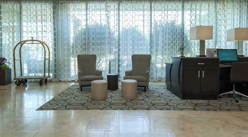 Imagen de los interiores del Hotel Hilton Greenville, Hudson Acres. Foto 18