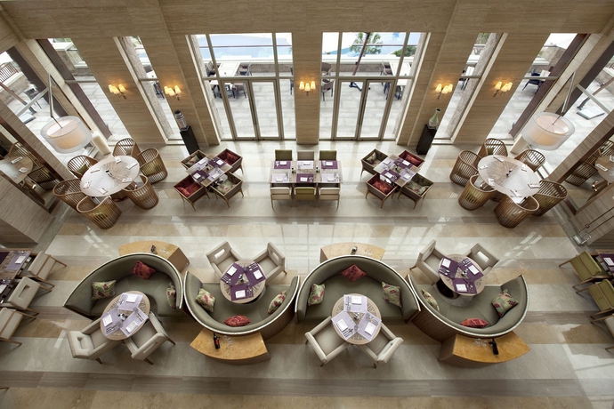 Imagen del bar/restaurante del Hotel Hilton Hangzhou Qiandao Lake Resort. Foto 2