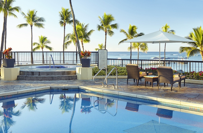 Imagen de la piscina del Hotel Hilton Hawaiian Village Waikiki Beach Resort. Foto 11